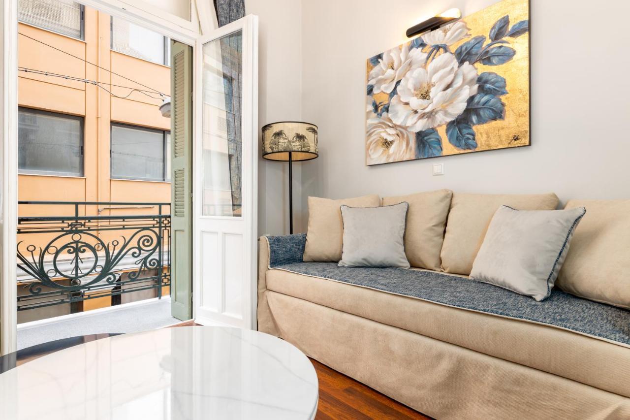 One-Bedroom Apartment,1154205489:JPEG