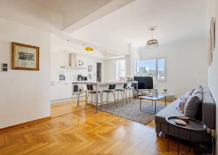 3 Bdr Apt Incredible Acropolis View